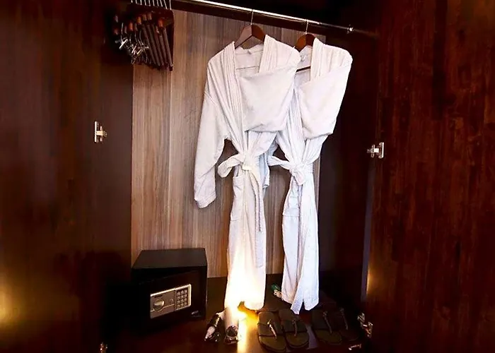 Romantic For Honeymoon At Villa